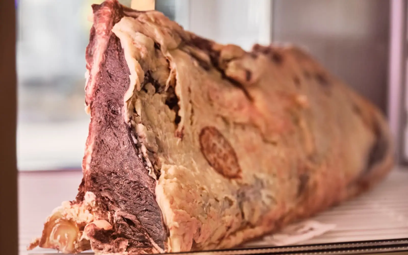 Dry ages entrecote in de rijpingskast
